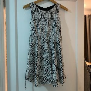 black and white flowered dress